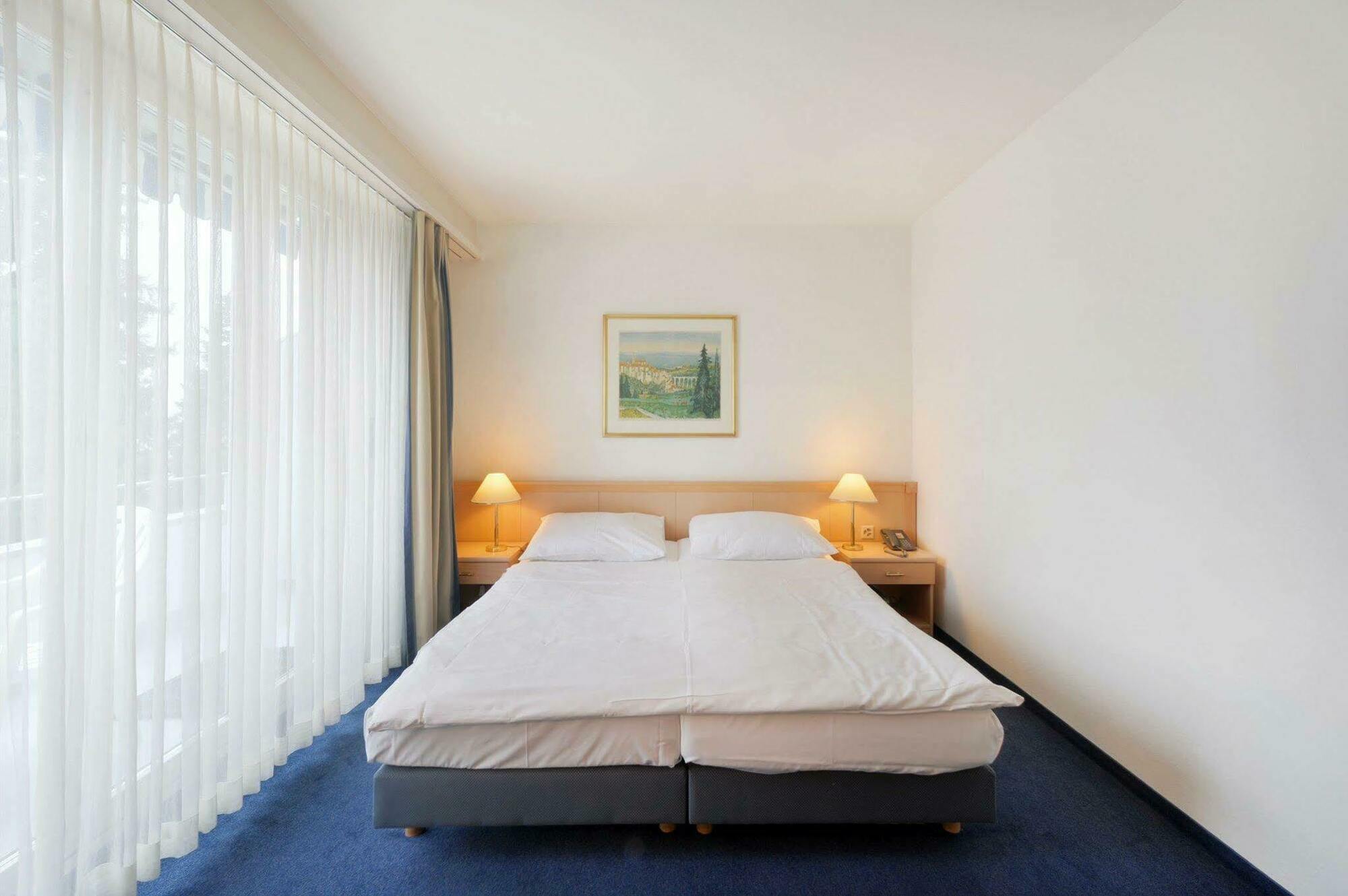 Bellevue - Contactless Self Check-In Hotell Luzern Exteriör bild